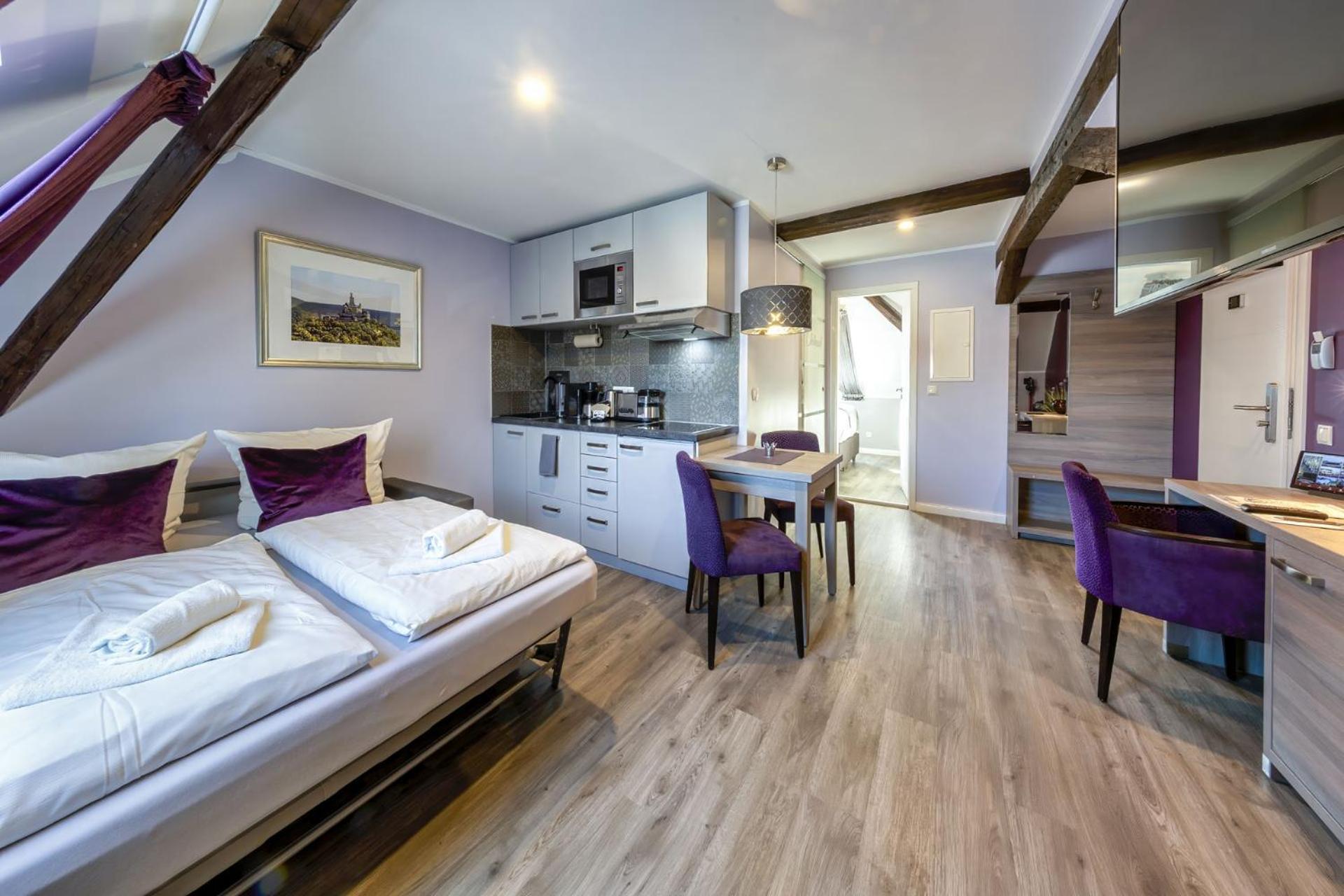 Apartmenthaus Burgenheimat In Rhens Bei Koblenz Экстерьер фото