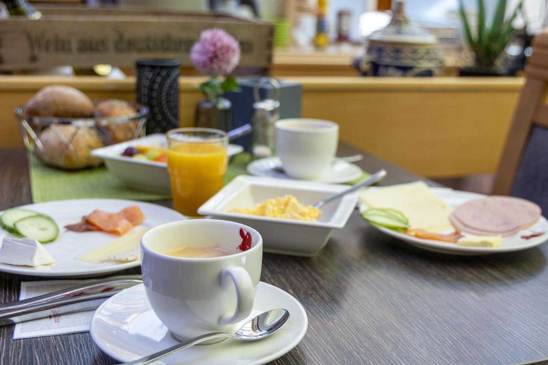 Apartmenthaus Burgenheimat In Rhens Bei Koblenz Экстерьер фото