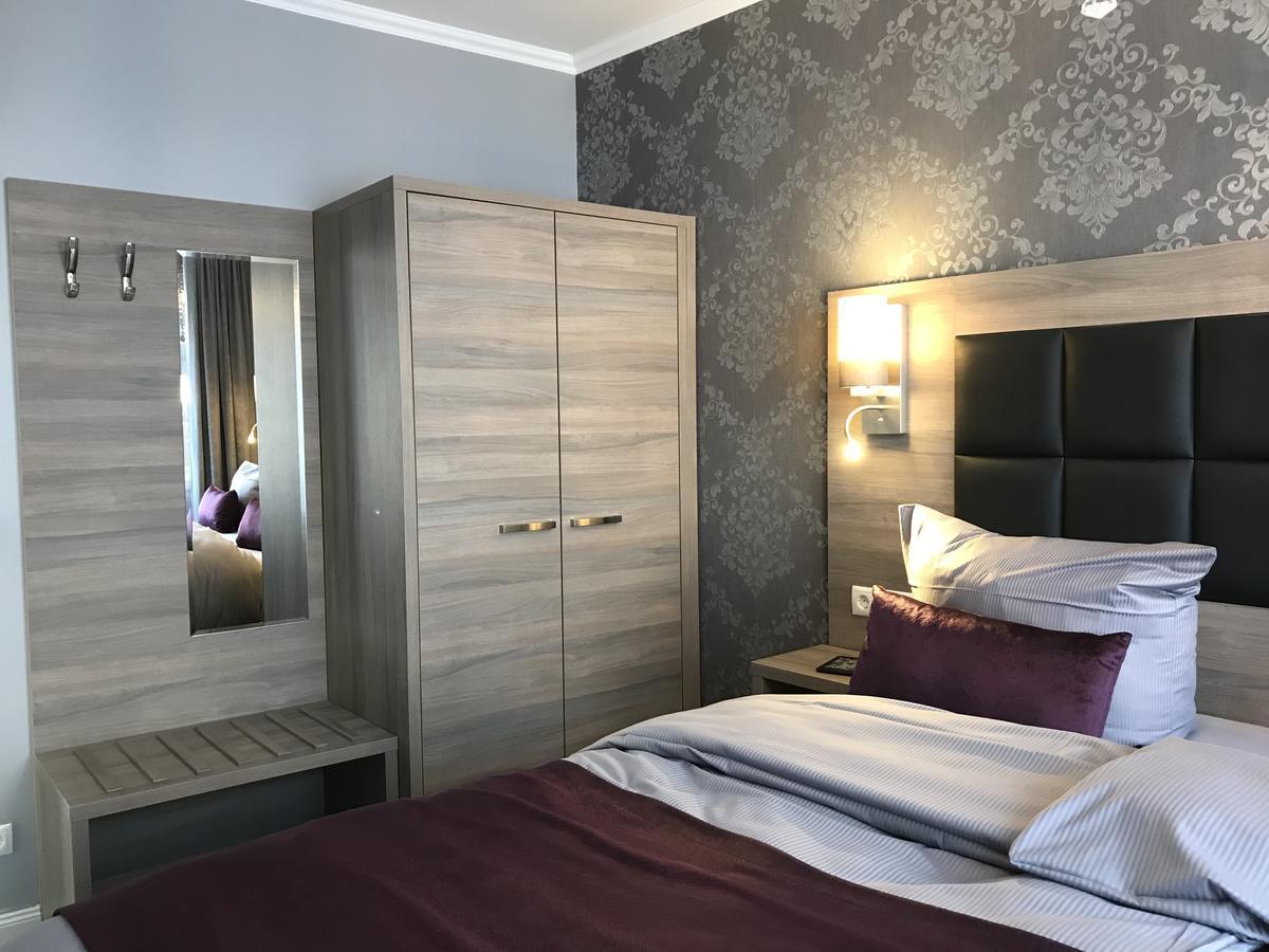 Apartmenthaus Burgenheimat In Rhens Bei Koblenz Экстерьер фото