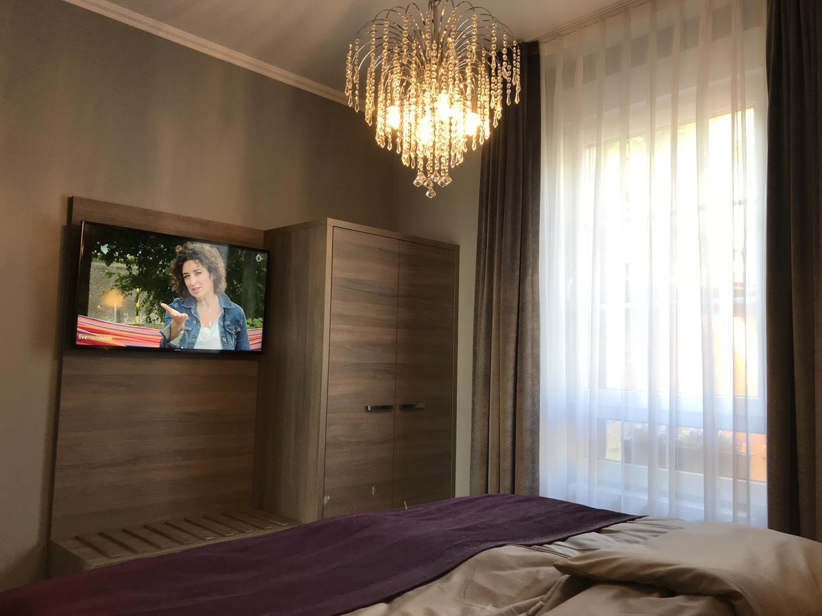 Apartmenthaus Burgenheimat In Rhens Bei Koblenz Экстерьер фото